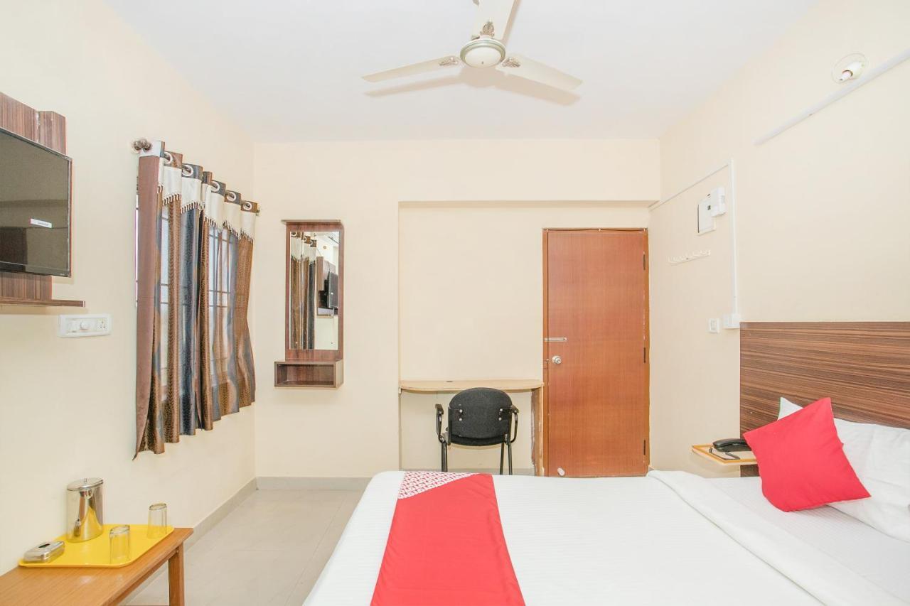 Готель Oyo 10291 Sri Venkatadri Residency Бенґалуру Екстер'єр фото