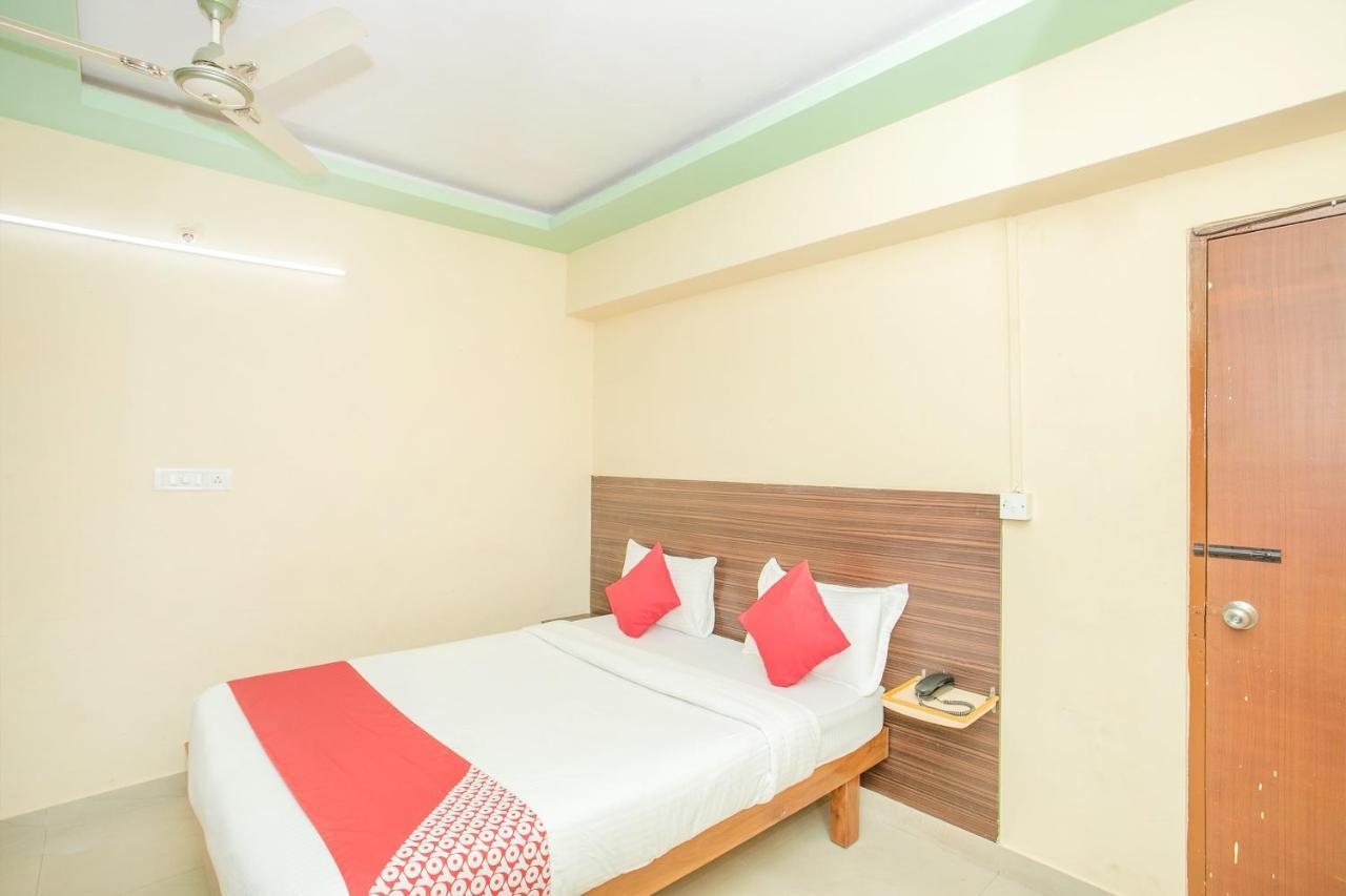 Готель Oyo 10291 Sri Venkatadri Residency Бенґалуру Екстер'єр фото